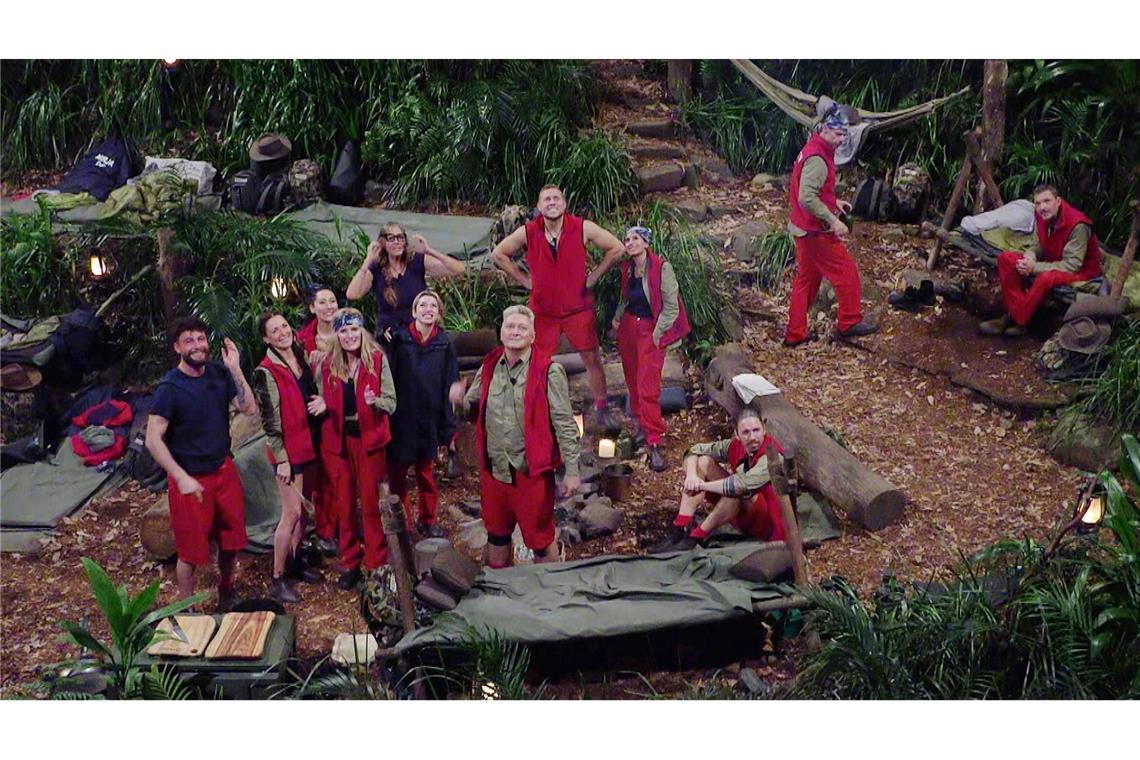 Nach vielen Tagen gibt es endlich wieder richtiges Essen.