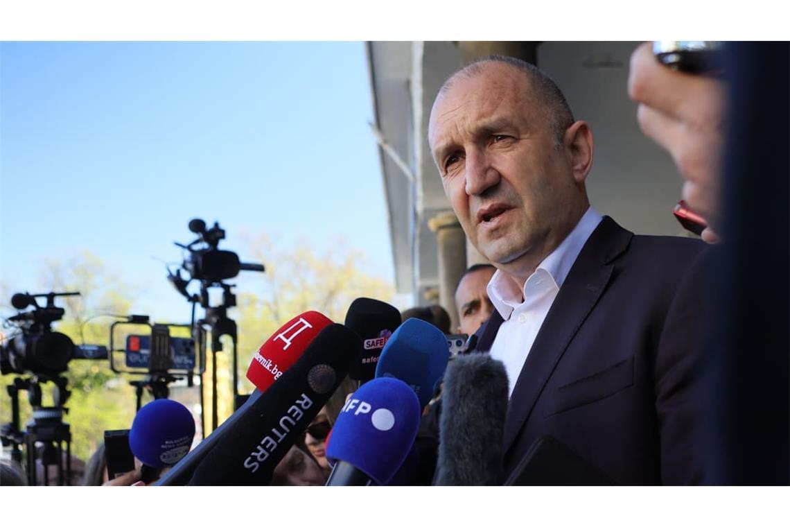 Nach wiederholten Attacken auf Frachtschiffe vor der Schwarzmeerküste reißt dem bulgarischen Premierminister Rumen Radew der Geduldsfaden.