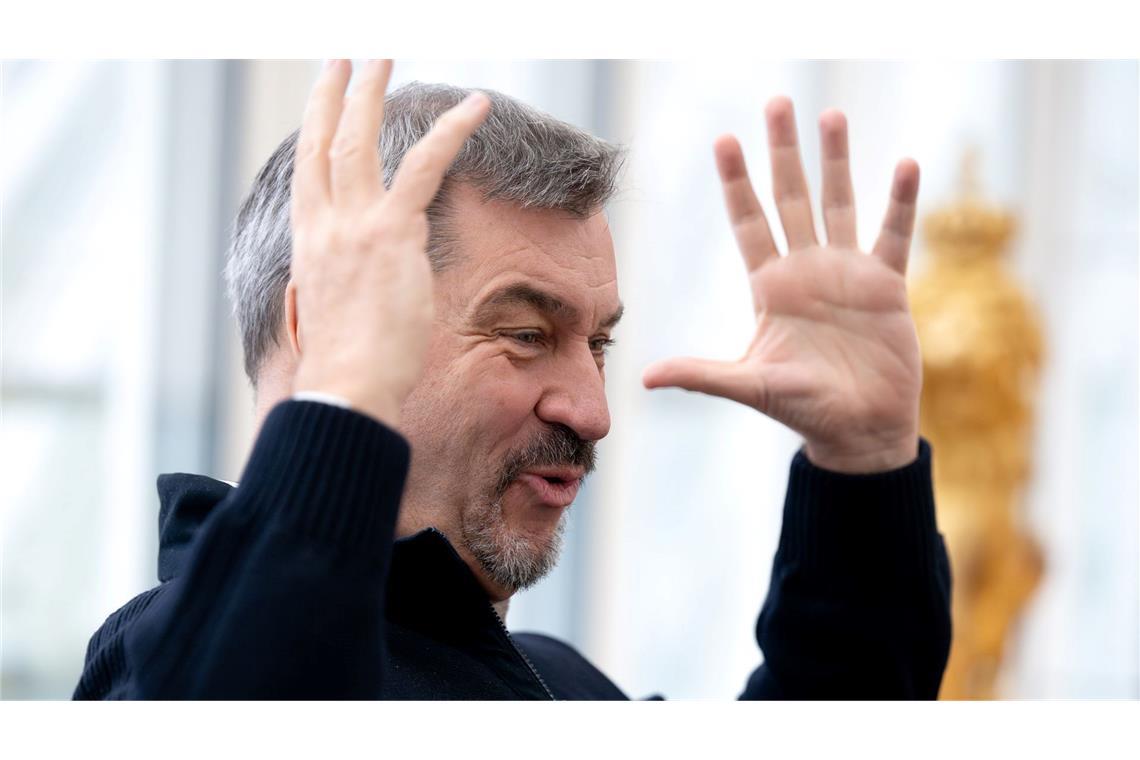 Söder deutet Klageverzicht bei Länderfinanzausgleich an Nachdem der Freistaat im Sommer in Karlsruhe Verfassungsklage gegen den Finanzausgleich der Länder eingereicht hat, nennt er nun Bedingungen für eine außergerichtliche Einigung.