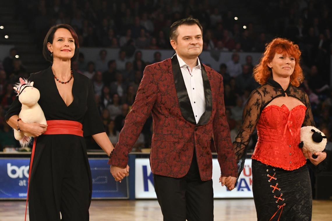 TSG-Tänzer wenden Bundesliga-Aus ab Nadine Nasser, Zoran Jovanovic und Anita Pocz (von links) bilden nur noch 2021 das Trainertrio.