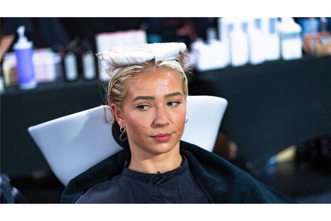 Tränen kullern beim Umstyling mit Klaas Heufer-Umlauf