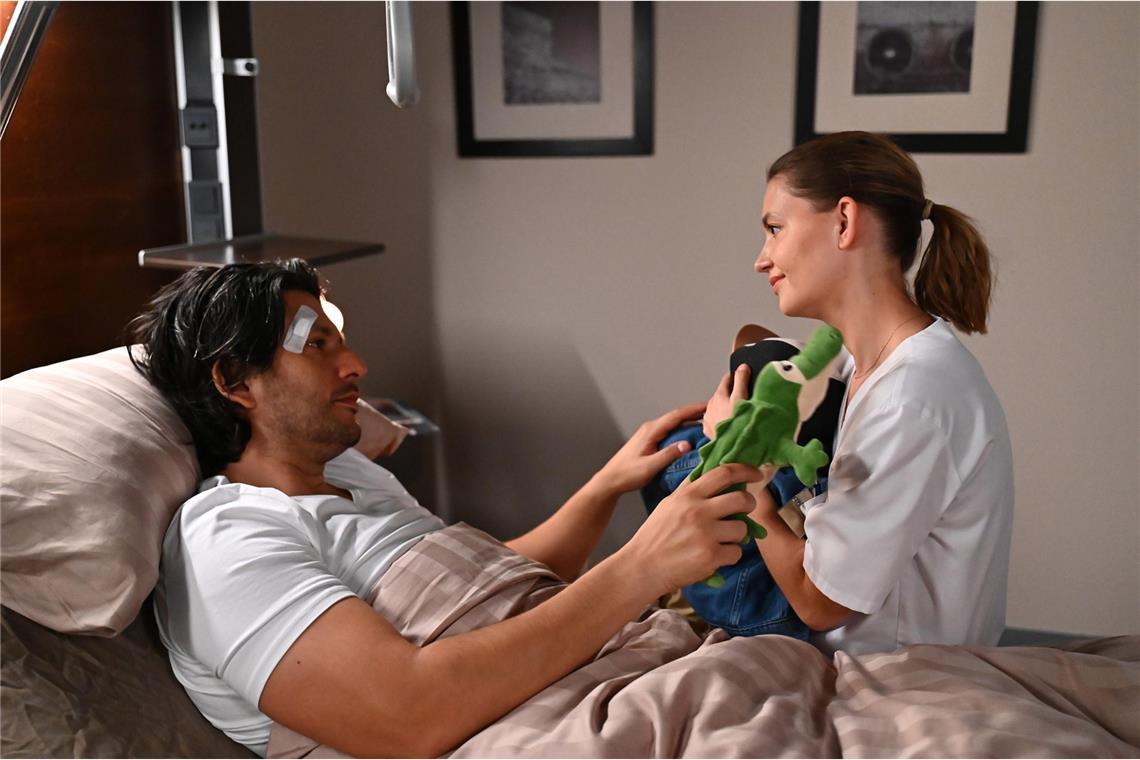 Gabriella will Essen verlassen Nathalie (Amrei Haardt) ist Maximilian (Francisco Medina) für Diegos Rettung unendlich dankbar.