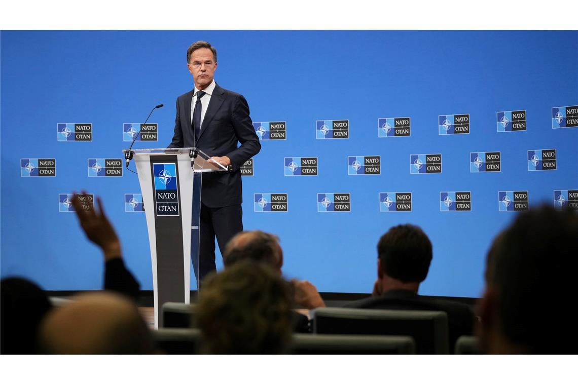 Nato warnt Russland vor weiteren Luftraumverletzungen Nato-Generalsekretär Mark Rutte machte klar, dass die Nato - wenn notwendig - auch ein Flugzeug abschießen werde.