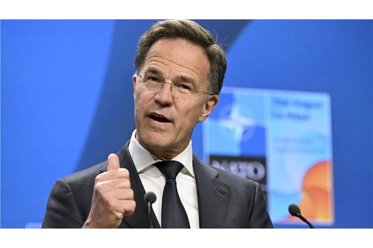 Nato-Generalsekretär Rutte sieht US-Präsident Trump klar an der Seite des Bündnisses (Archivbild).