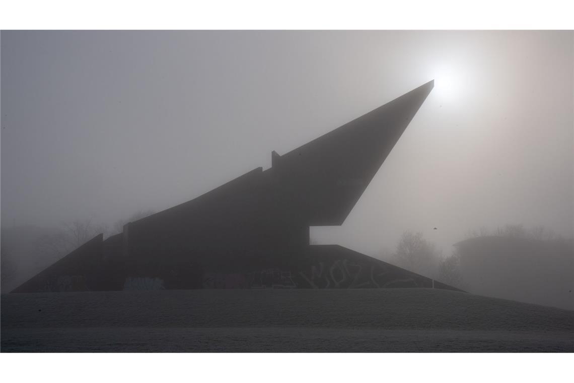 Bilder des Tages Nebel über der Kunst.