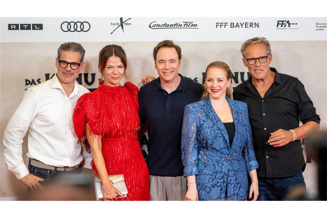 Neben dem altbekannten Trio Michael Bully Herbig, Christian Tramitz und Rick Kavanian spielen dieses Mal auch Jessica Schwarz und Jasmin Schwiers mit.