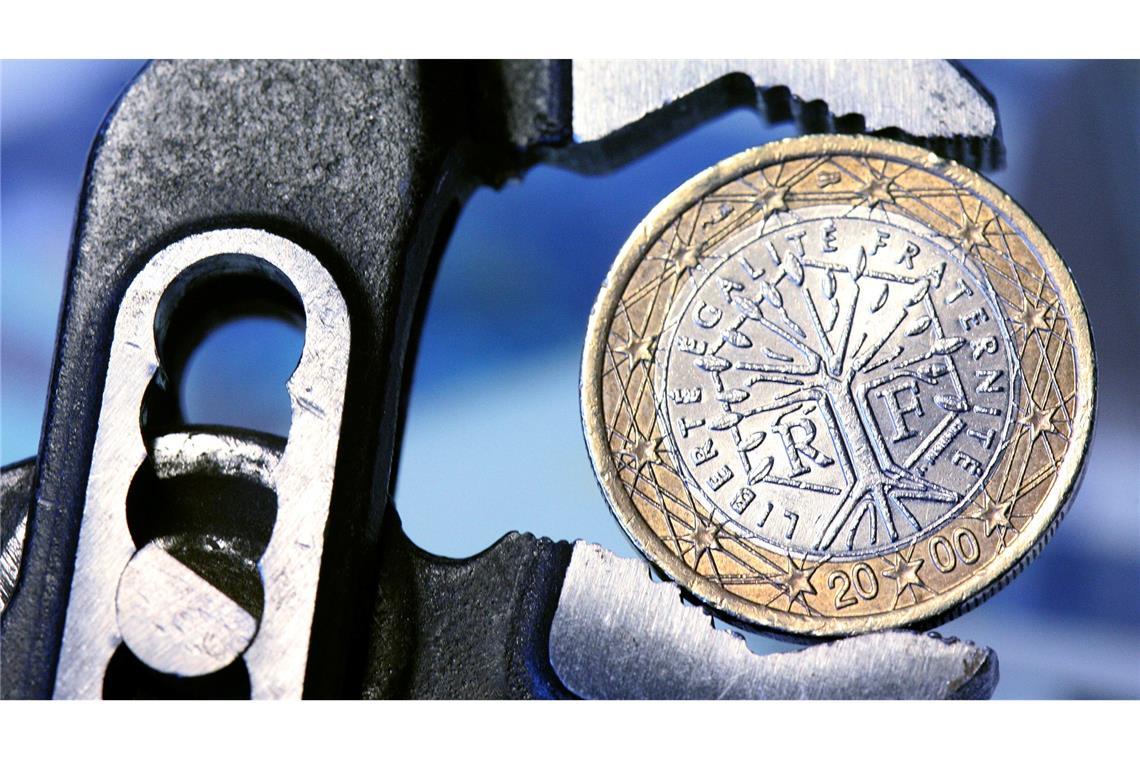 Dauerkrise in Paris – wie gefährdet ist die Eurozone? Nehmen Finanzspekulanten Frankreich in die Zange? (Symbolbild)
