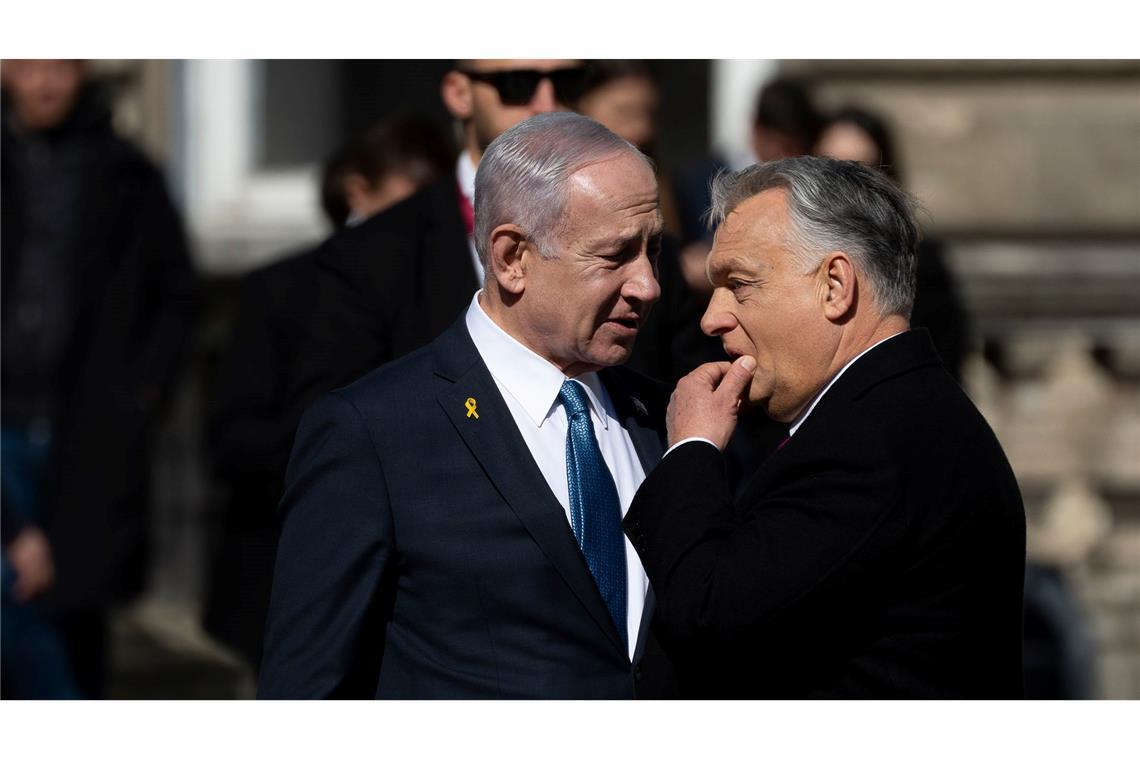Netanjahu besucht Orban – Ungarn verlässt Weltstrafgericht Netanjahu (l) und Orban (r) teilen viele politische Gemeinsamkeiten.