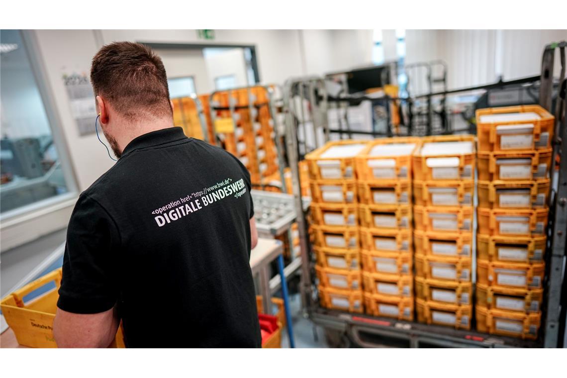 Neuer Wehrdienst - Erste Fragebögen werden verschickt