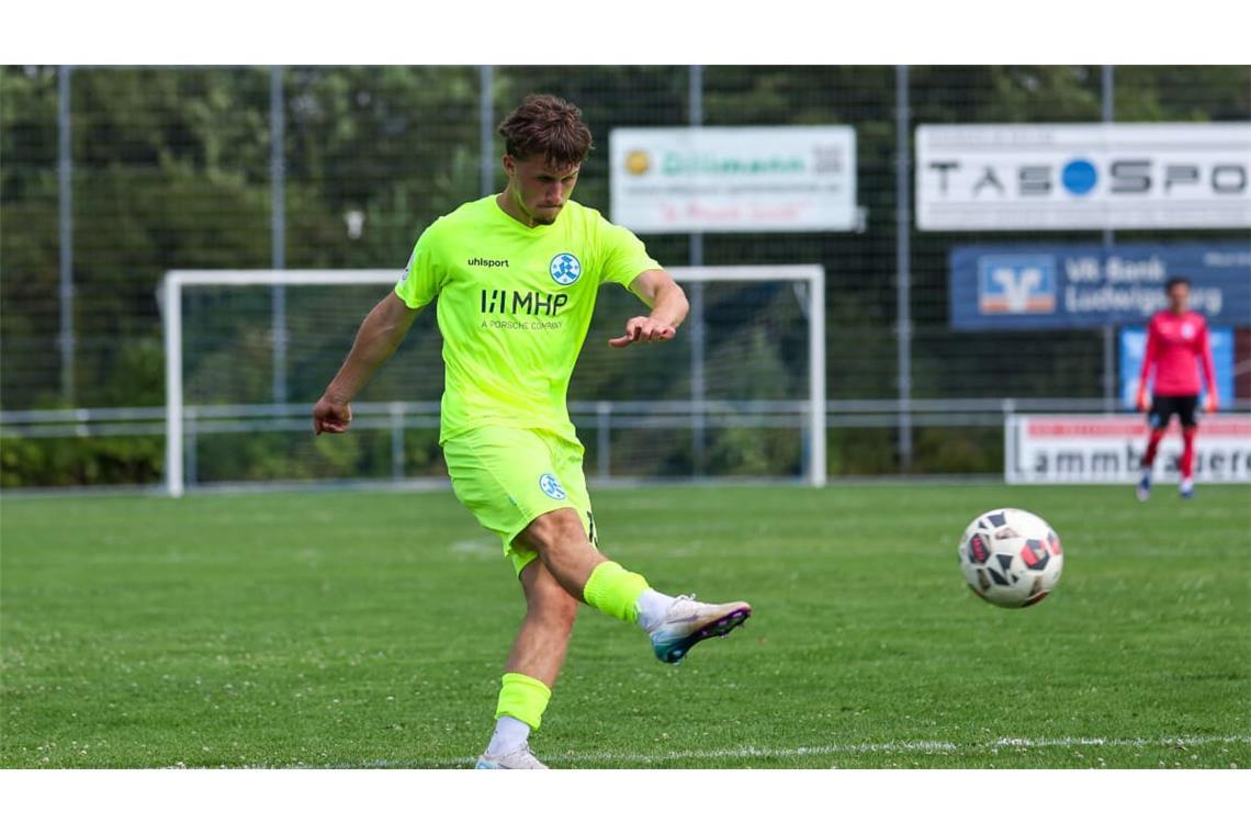 Nevio Schembri bleibt bei den Kickers&nbsp;– und sitzt in Waldstetten auf der Bank.