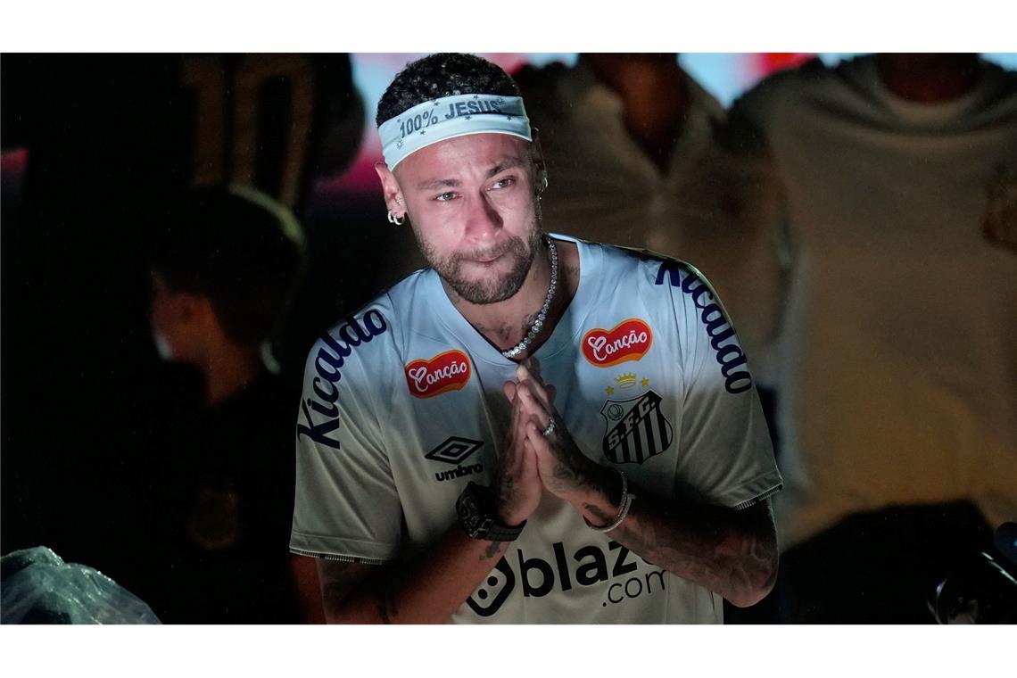 Bilder des Tages Neymar ist zurück, wo alles angefangen hat.