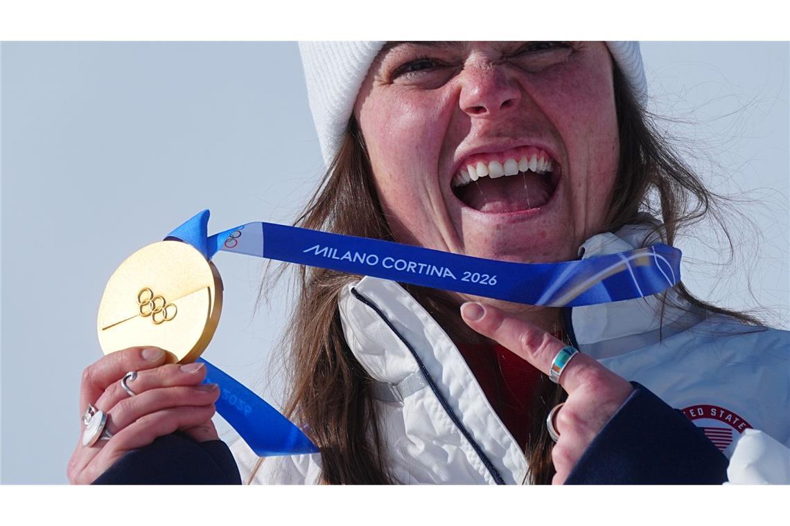 "Nicht damit springen": Breezy Johnson gab nach ihrem Malheur einen Tipp für den Umgang mit den Olympia-Medaillen. (Archivbild)