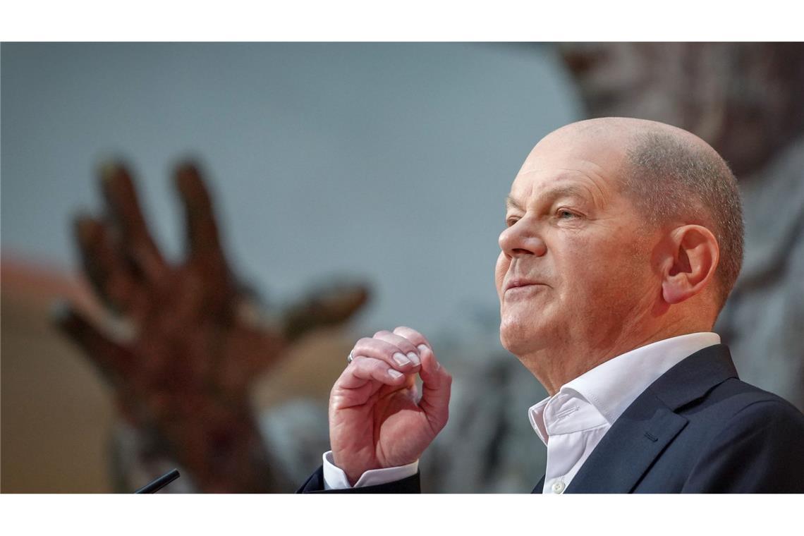 Scholz schwört SPD auf harten Wahlkampf ein "Nicht meckern, machen": So schwört Kanzler Scholz seine Partei auf den Wahlkampf ein.