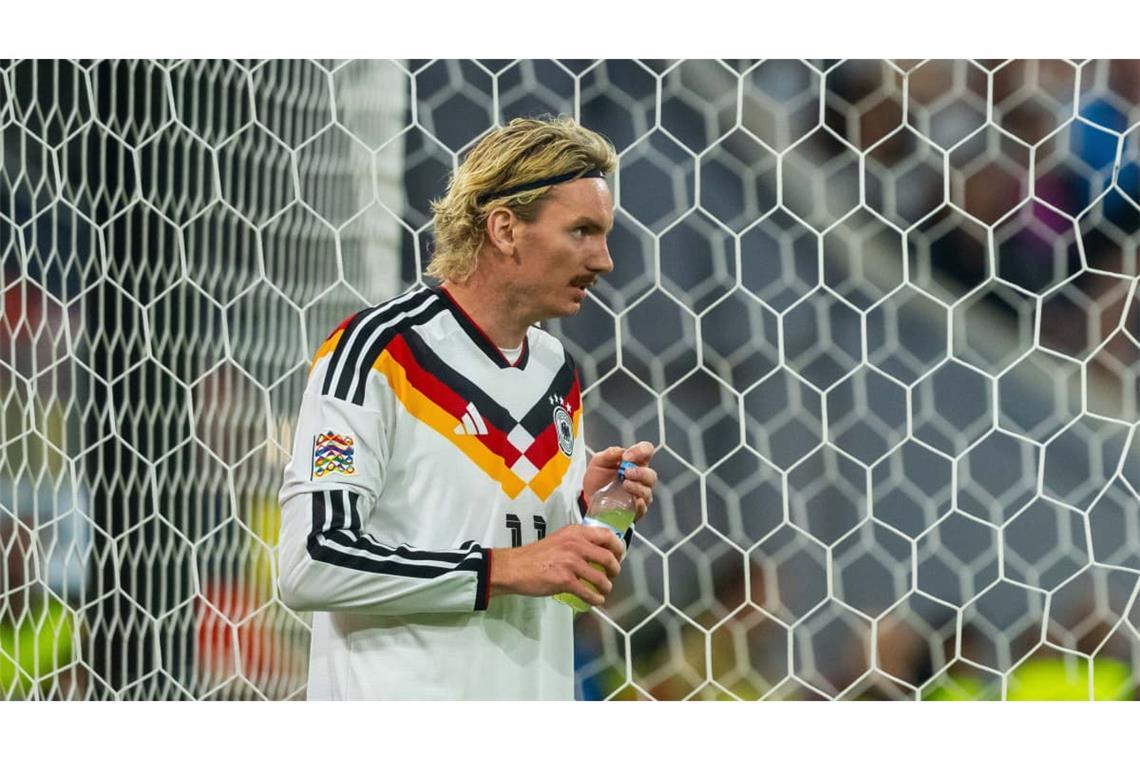 Nick Woltemade (Note 4): Die ersten beiden Aktionen des Mittelstürmers gingen daneben, bei der dritten kam wenigstens ein abgefälschter Torschuss heraus. Danach war Nick Woltemade besser im Spiel. Allerdings vergab der Angreifer von Juventus Turin die große Chance auf das zweite Tor (59.). Dennoch machte der Ex-Stuttgarter engagiert weiter und stellte sich in den Dienst der Mannschaft.