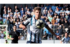 Nico Blank steht in der Anfangself.          


Archivfoto: Baumann/Hansi Britsch