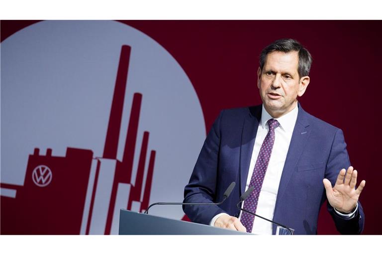 Niedersachsen hält 20 Prozent der Stimmrechte im VW-Konzern. Ministerpräsident Lies sitzt für das Land im Aufsichtsrat. (Archivbild)