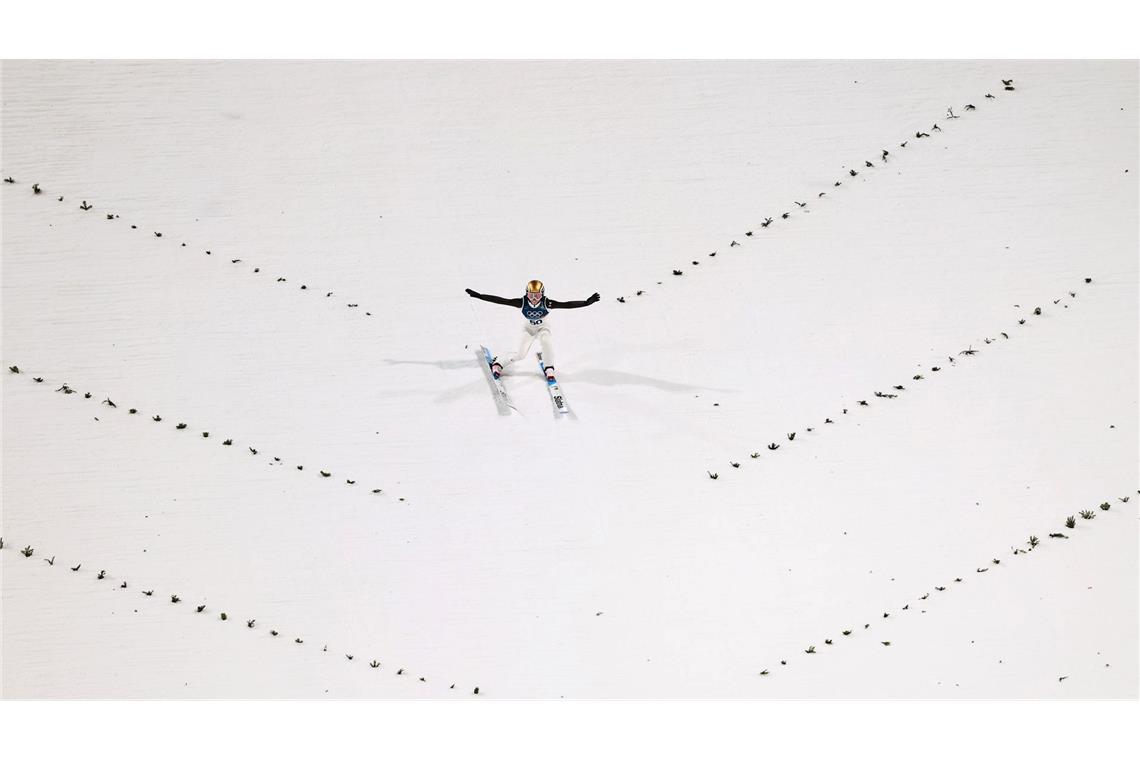 Nika Prevc (Slowenien) in Aktion.