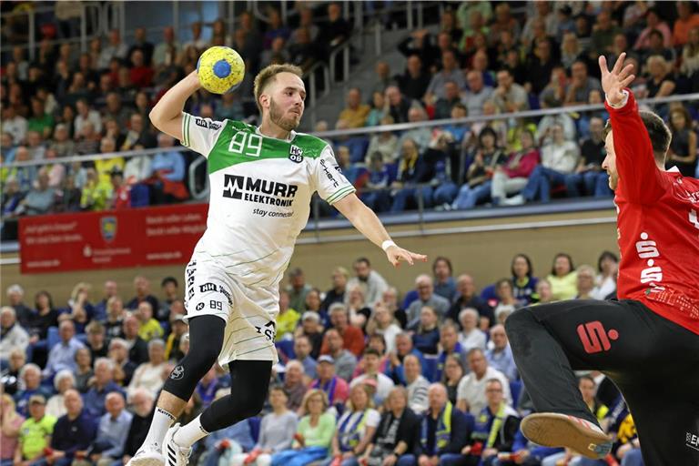 Nils Eilers und die HCOB-Handballer müssen im Rückspiel gegen Rostock ein Tor aufholen. Foto: Alexander Hornauer