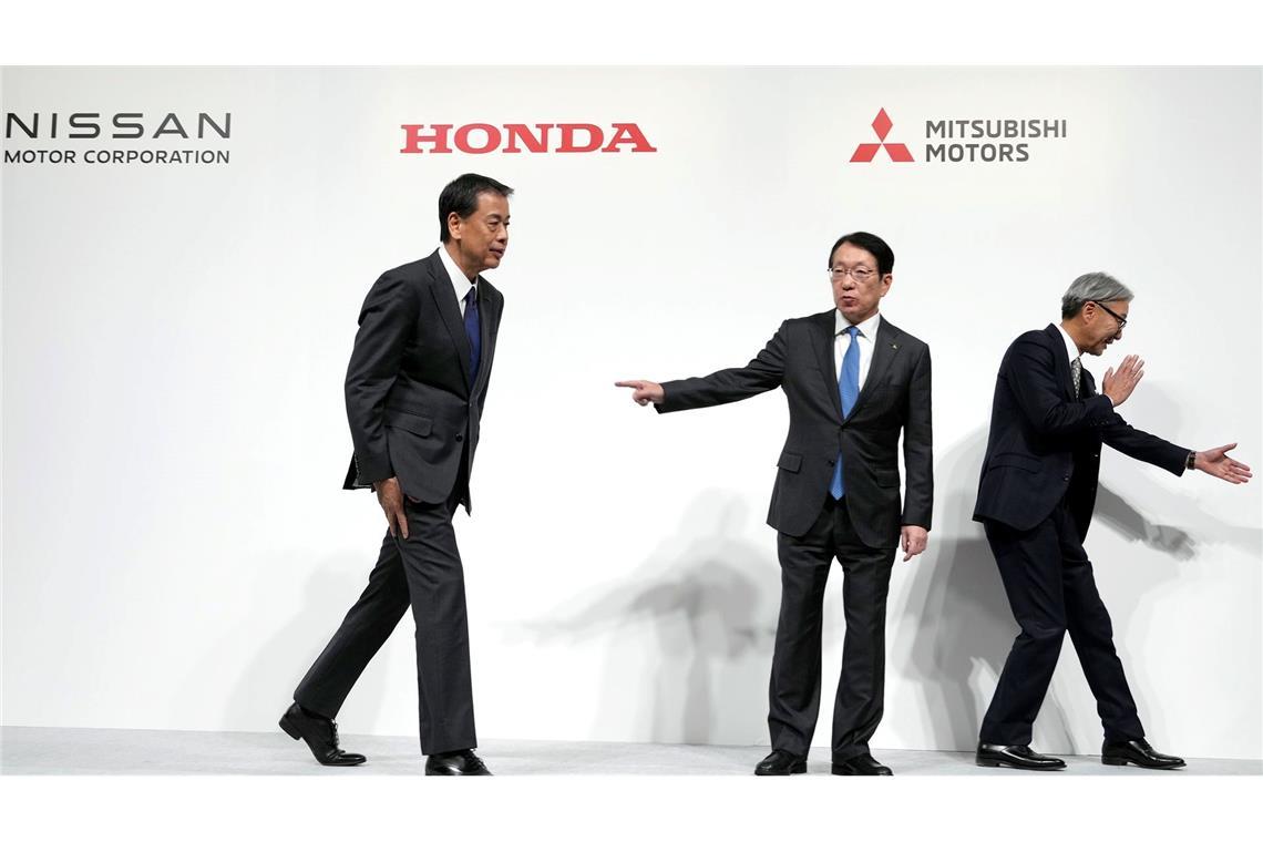 Honda und Nissan sprechen über Fusion - Mitsubishi dabei Nissan und Honda führen Fusionsgespräche und wollen Mitsubishi Motors daran beteiligen.