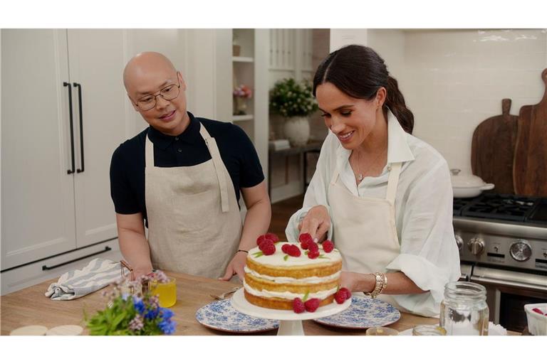 Noch eine letzte Himbeere auf den Kuchen: Herzogin Meghan mit ihrem Freund Daniel Martin.