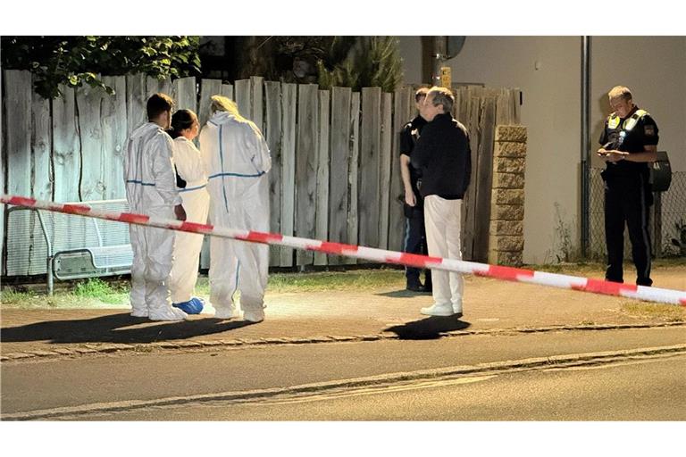 Noch in der Nacht zum Sonntag kam es im Bereich des Tatortes unweit des Großen Brombachsees bei Ramsberg zu umfangreichen Spurensicherungsmaßnahmen der Polizei.