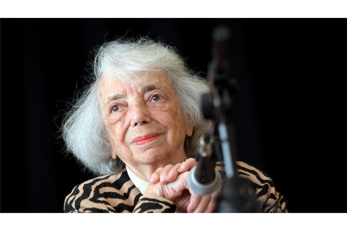 „Tiefe Menschlichkeit“ – Trauer nach Tod von Margot Friedländer Noch mit über 100 Jahren sprach die Holocaust-Überlebende in Schulklassen.