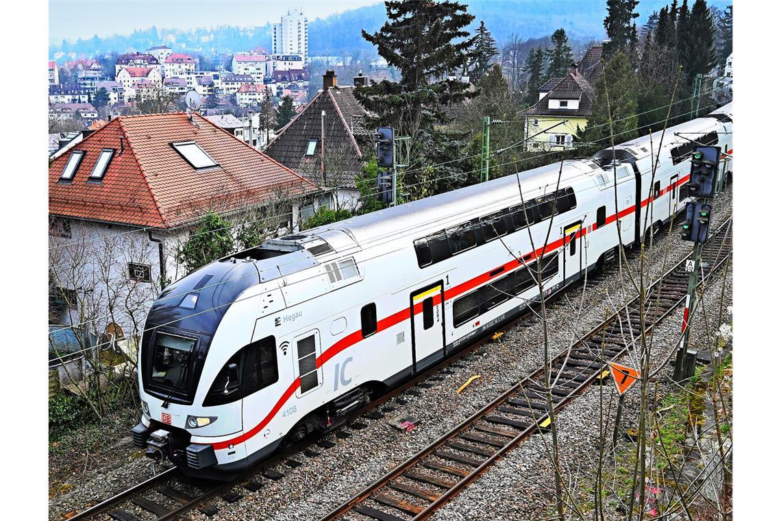 Auch die Umwelthilfe scheitert mit Klage zur Gäubahn Noch rollen die Züge der Gäubahn durch die Stuttgarter Halbhöhe. Im April 2026 könnte damit Schluss sein.