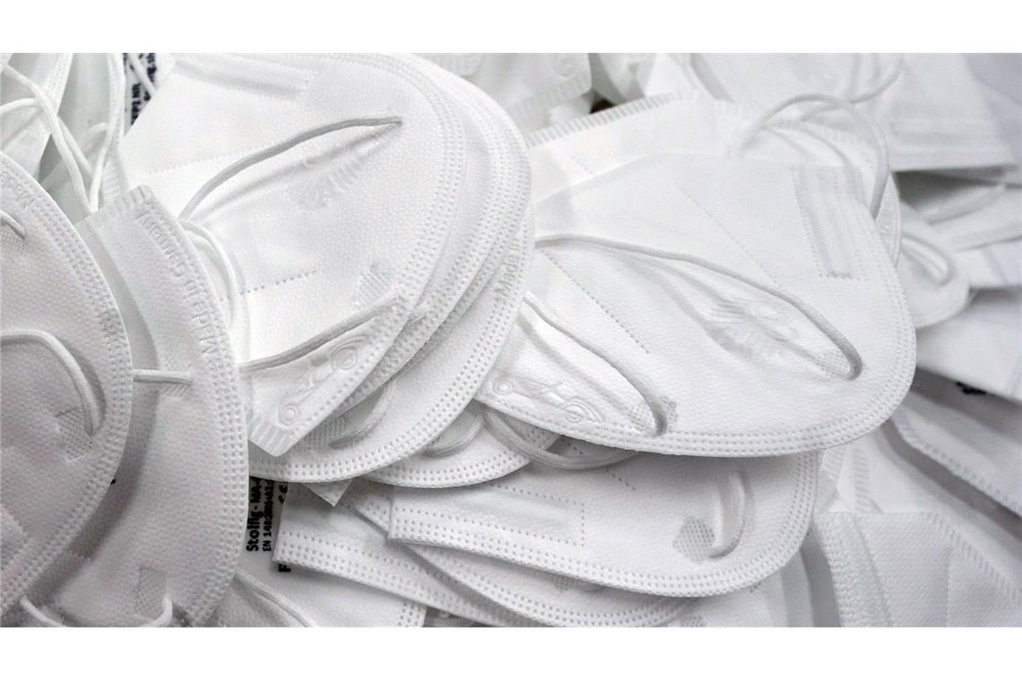 Ausschuss bekommt geschwärzten Masken-Bericht Noch schwelende Rechtsstreitigkeiten mit Lieferanten bergen Milliardenrisiken. (Symbolbild)