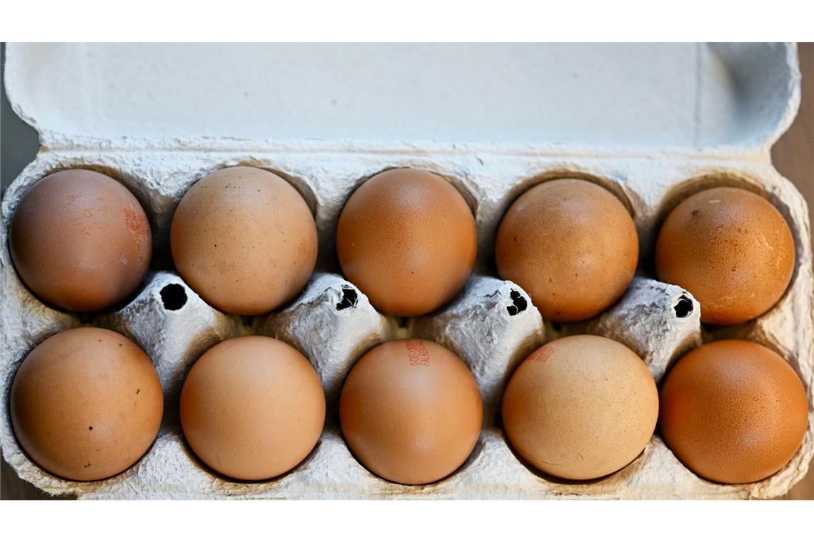 Italienische Physiker: So wird das Frühstücksei perfekt Noch sehen die Eier alle gleich aus. Doch sie lassen sich auf sehr verschiedene Weise erhitzen. (Archivbild)