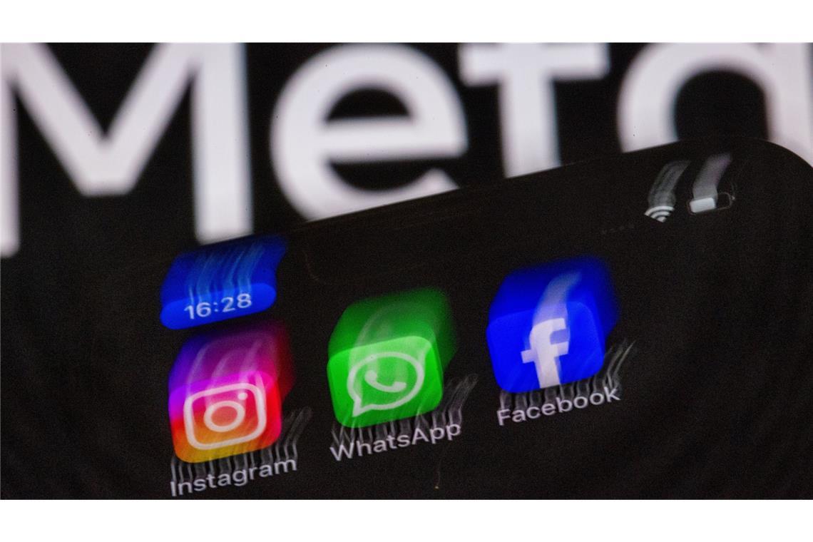 Noch unter dem Namen Facebook hatte der Konzern Instagram 2012 für etwa eine Milliarde Dollar und WhatsApp 2014 für am Ende rund 22 Milliarden Dollar gekauft.