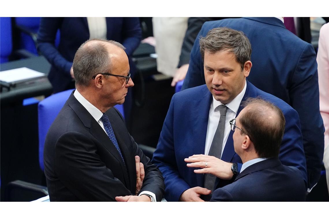 Die Duz-Partner – Merz und Klingbeil zum Gelingen "verdammt" Noch verhandeln sie über eine Regierungsbildung: Merz, Klingbeil und CSU-Landesgruppenchef Alexander Dobrindt. (Archivbild)