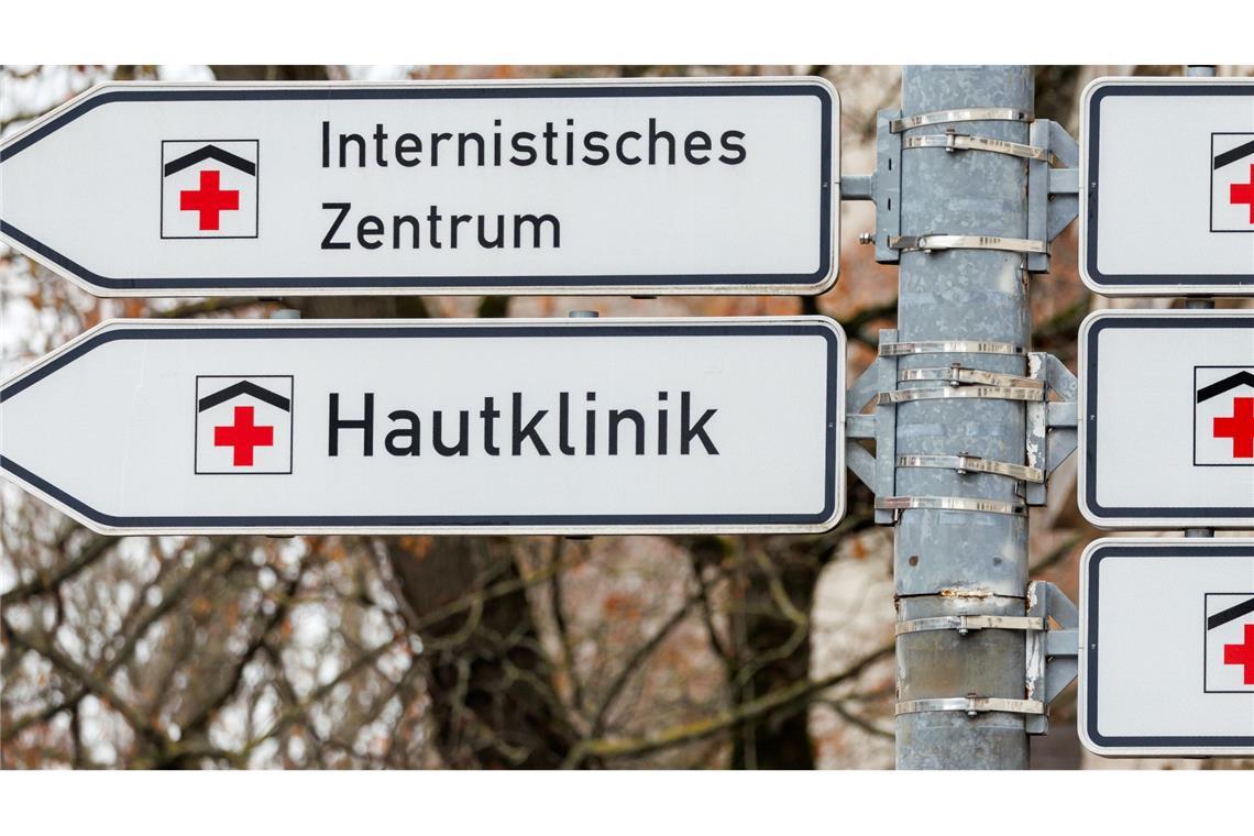 Notversorgung soll gewährleistet sein, geplante Operationen könnten verschoben werden. An Unikliniken soll in der kommenden Woche die Arbeit niedergelegt werden (Symbolbild)