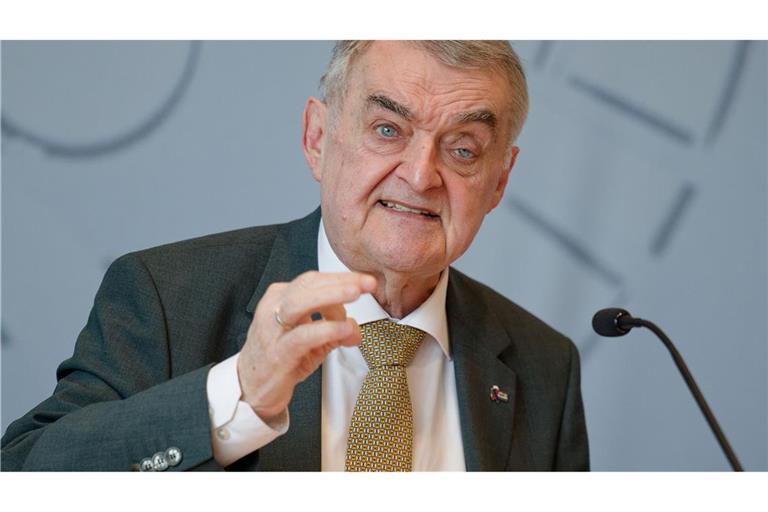 NRW-Ministerpräsident Reul macht vor allem die zunehmende Radikalisierung junger Menschen Sorge.
