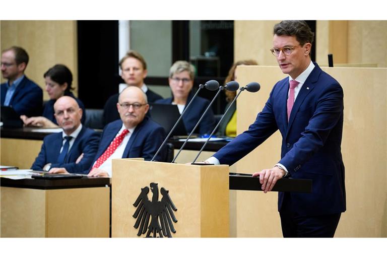 NRW-Ministerpräsident Wüst mahnte: Länder und Kommunen müssten sich die Entlastungen auch leisten können.