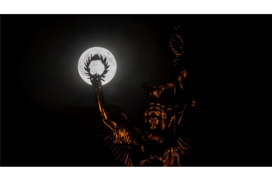 Nur an der Nordsee- und Ostseeküste hat die dichte Bewölkung möglicherweise den Blick versperrt.