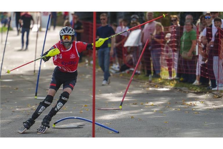 Nur einer war schneller: Lias Babinsky vom TSV Steinenbronn holte in der Schüler-Klasse den Vizetitel bei der Inline-Alpin-DM.