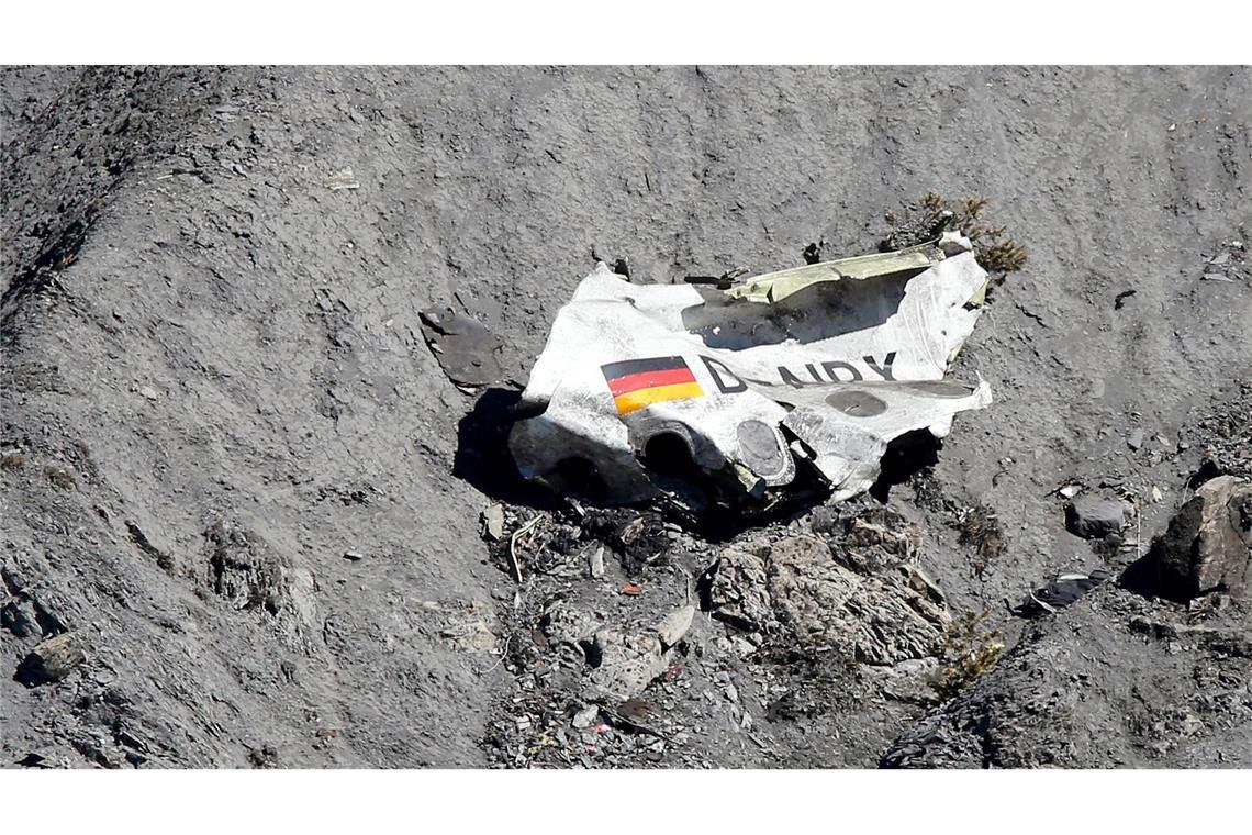 Das Unfassbare begreifen: Die Geschichte von Flug 4U9525 Nur noch Trümmer blieben von einem Germanwings-Flug nach Düsseldorf. (Archivbild)