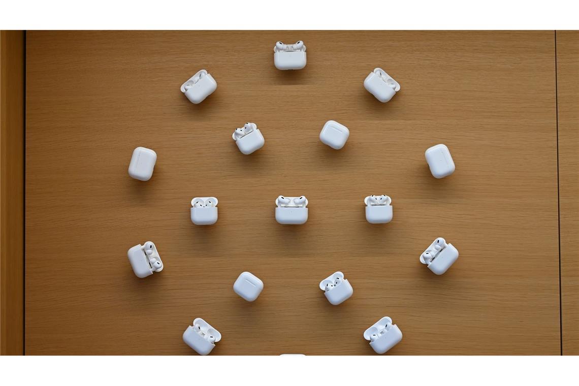 Nutzer in der EU bekommen die Live-Übersetzungsfunktion später in ihre AirPods. (Archivbild)