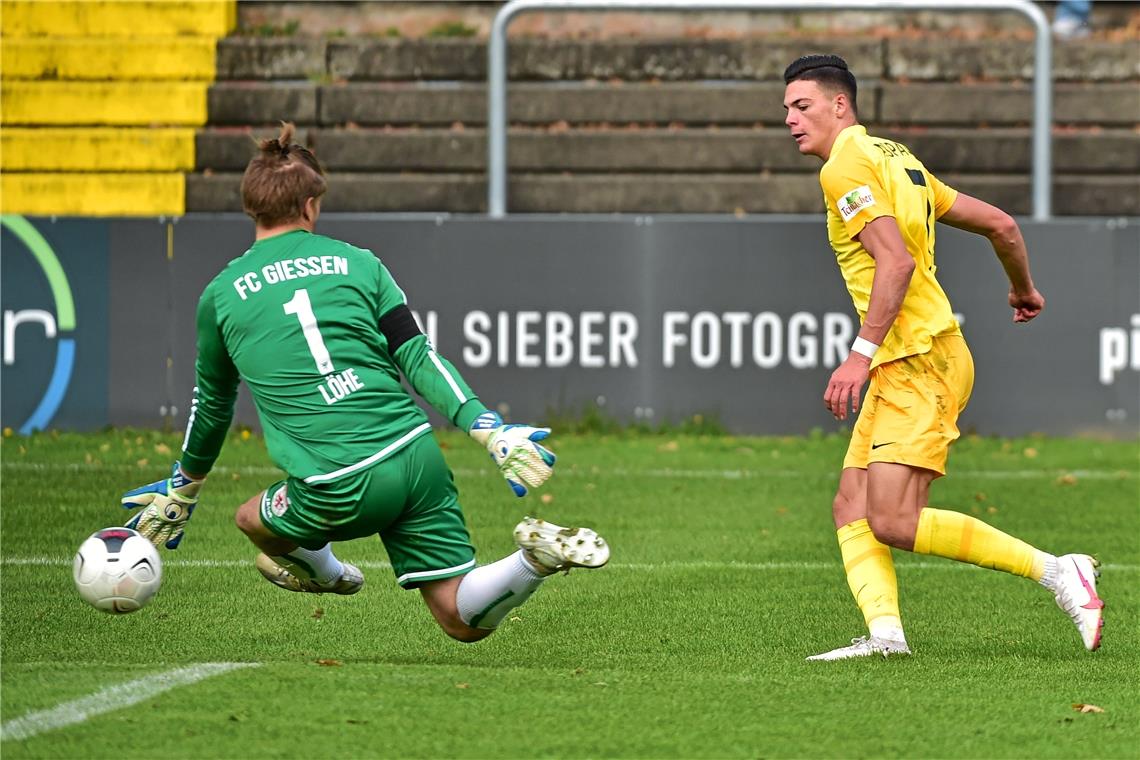 Nutzte eine der wenigen Großaspacher Chancen und rettete der SG in Gießen ein glückliches 1:1: Marvin Cuni. Foto: J. Hübner