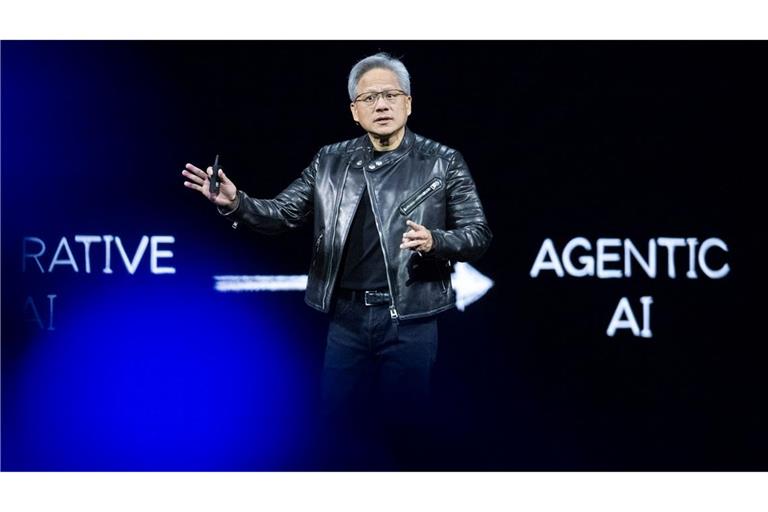 Nvidia-Chef Jensen Huang schwört die Welt auf ein KI-Zeitalter ein - für das seine Firma die Chips liefern will.