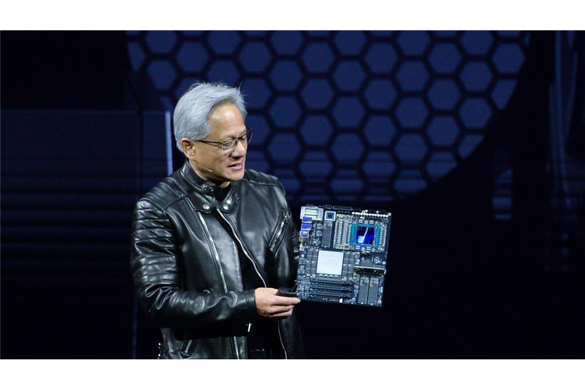 Nvidia: Neue Hürden für Export nach China kosten Milliarden Nvidia-Chef Jensen Huang: Sein Unternehmen leidet unter der Zoll-Politik der US-Regierung.