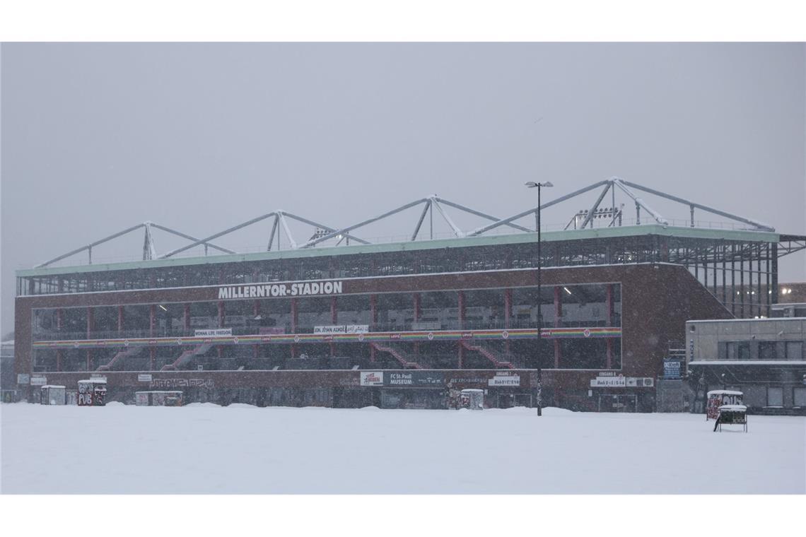 Ob hier am Samstag gespielt werden kann? Das Millerntor-Stadion des FC St. Pauli.