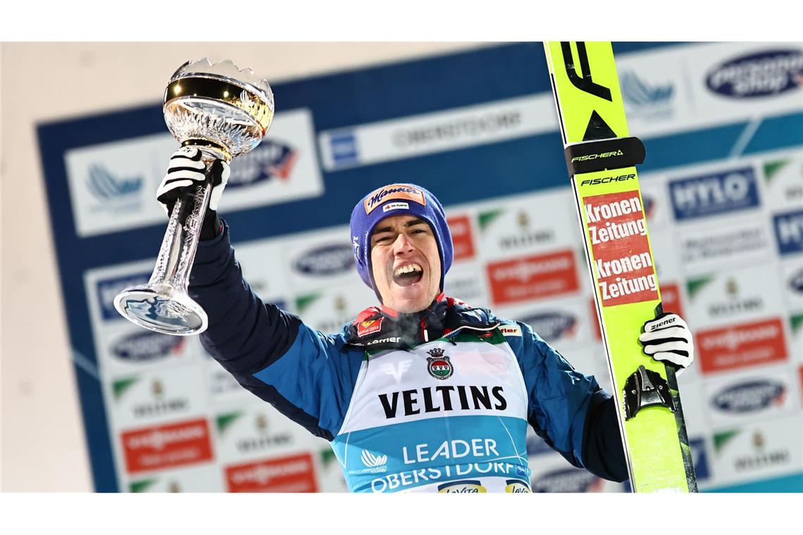 Bilder des Tages Österreichs Stefan Kraft gewinnt Auftakt-Springen der Vierschanzentournee