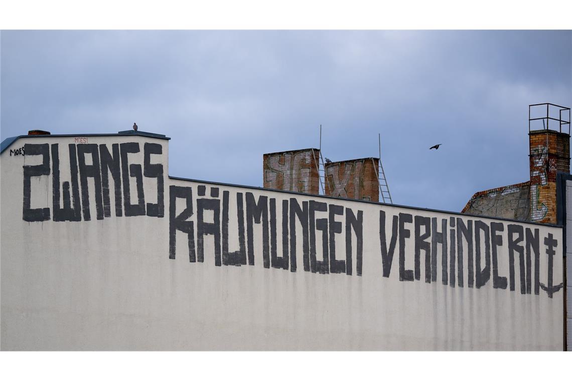 Zwangsräumungen nehmen zu Oft sind Mietschulden der Grund für Zwangsräumungen. (Archivbild)