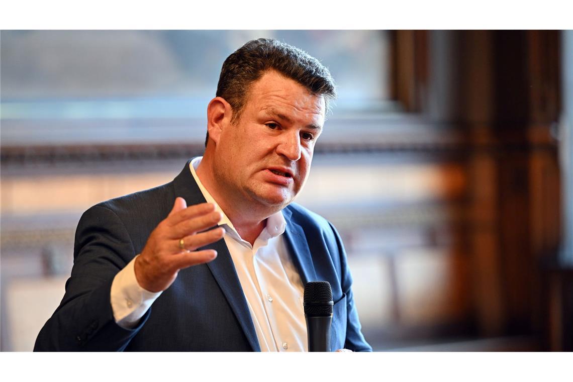 Heil will Bezugsdauer von Kurzarbeitergeld verdoppeln Ohne die Verlängerung der Bezugsdauer fürchtet das Arbeitsministerium einen "erheblichen Personalabbau bei den von Kurzarbeit betroffenen Betrieben". (Archivbild)