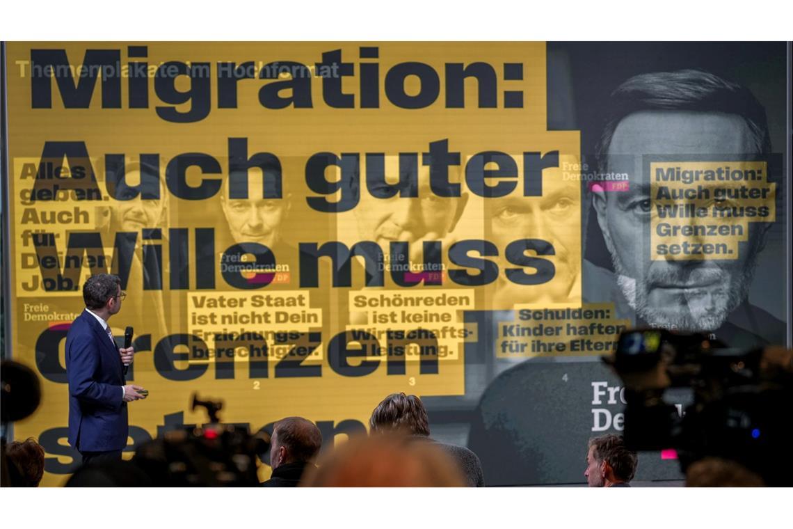 FDP setzt ganz auf Lindner und den Kurswechsel mit der Union "Ohne Freie Demokraten gibt es keine Chance auf Veränderung", sagt Parteichef Lindner.