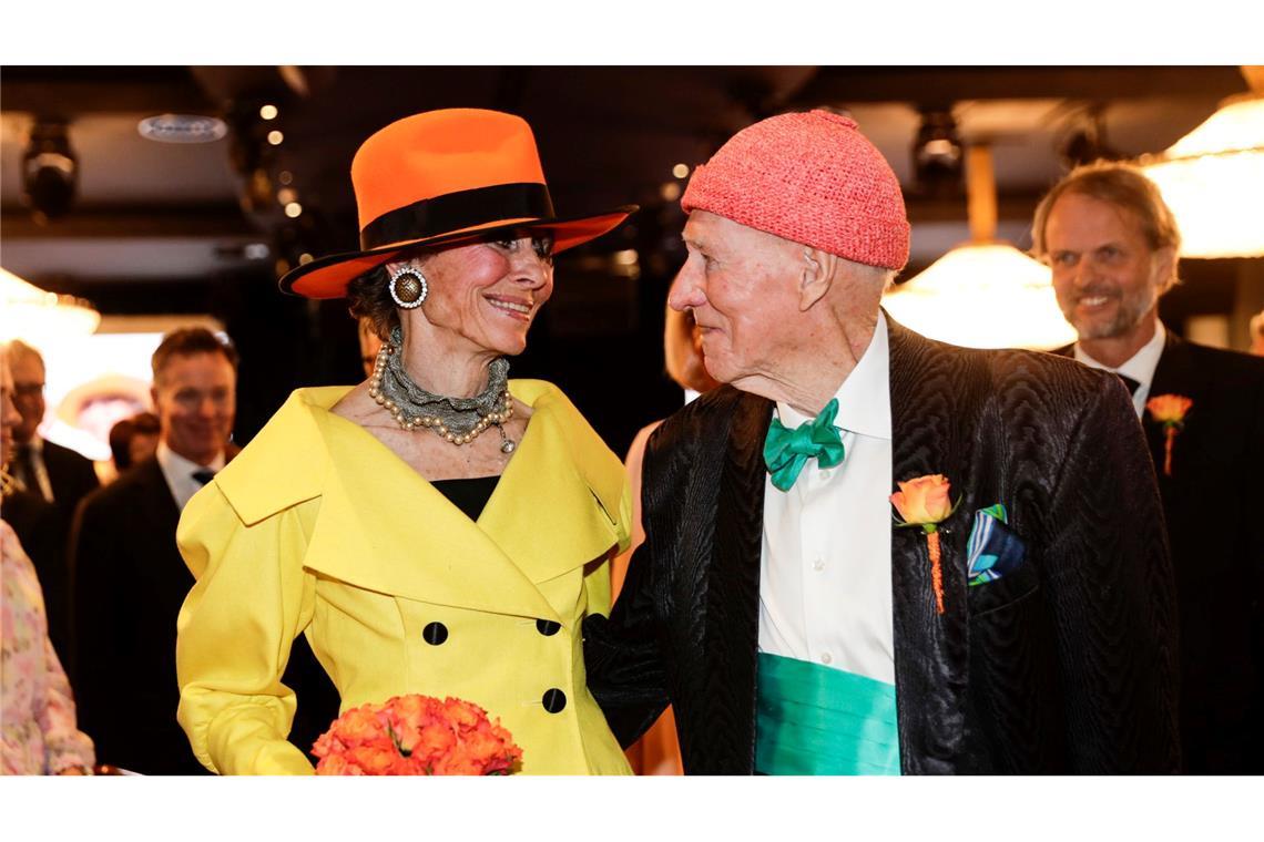 Norwegischer Unternehmer Olav Thon mit 101 Jahren gestorben Olav Thon (r.) galt als einer der reichsten Menschen Norwegens. (Archivbild)