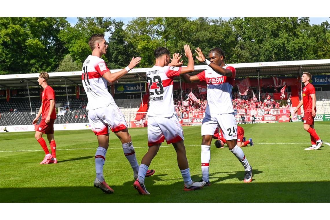 Oliver Rölke (links) erzielte zwei Treffer für die U21.