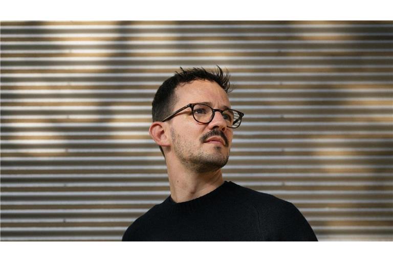 Olivier David stellt in Stuttgart sein neues Buch vor.