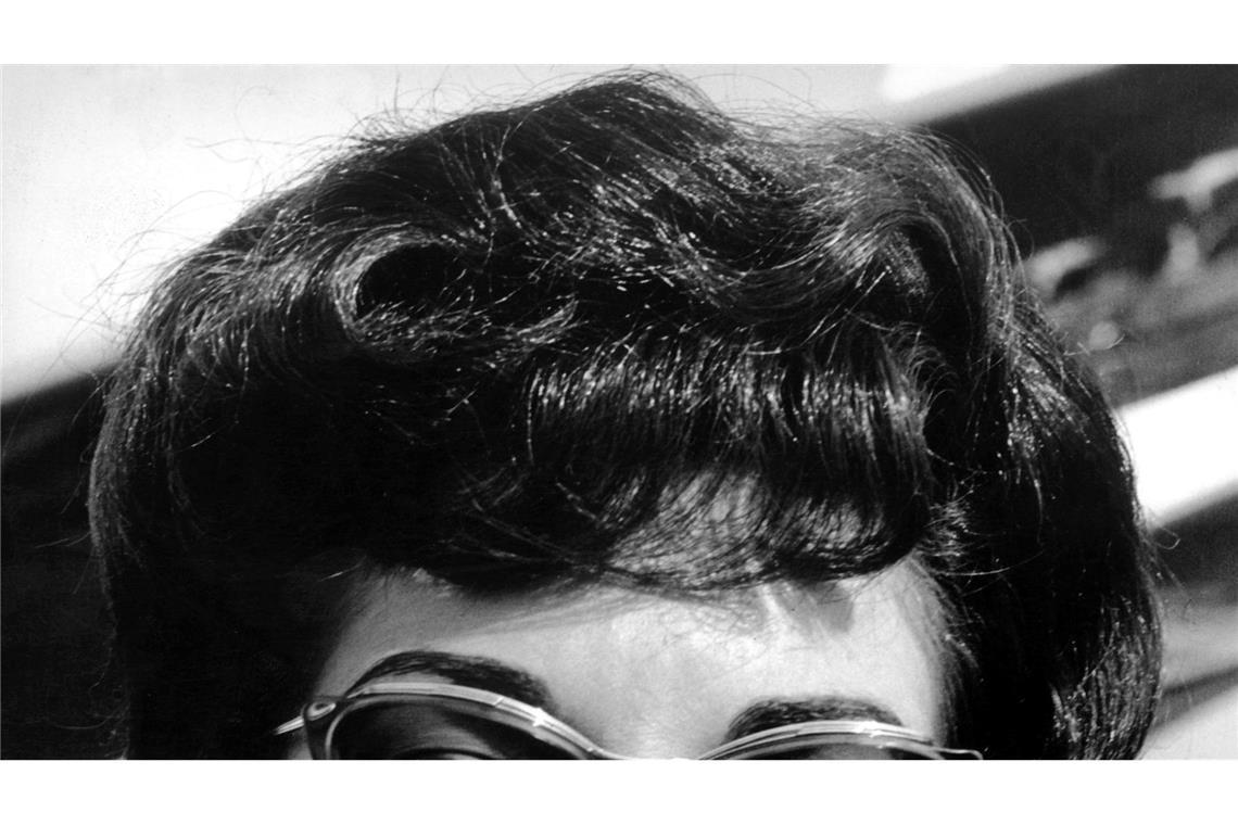 Deneuve konnte Callas durch den Kaminschacht singen hören Operndiva Maria Callas (eigentlich Maria Calogeropoulos) wohnte Mitte der 70er-Jahre in demselben Pariser Haus wie Catherine Deneuve.
